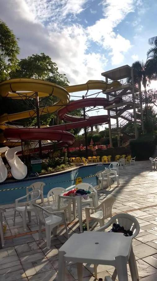 Golden Dolphin 3Pessoas Com Piscinas Termais Mais Toalhas E Roupas De Cama Lencois Travesseiros Fronhas Limpeza Do Check In Impostos E Taxas Ja Incluso Atencao A Hospedagem Podera Ocorrer No Express Ou Grand Hotel,Conforme A Disponibilidade De Apto Caldas Novas Luaran gambar